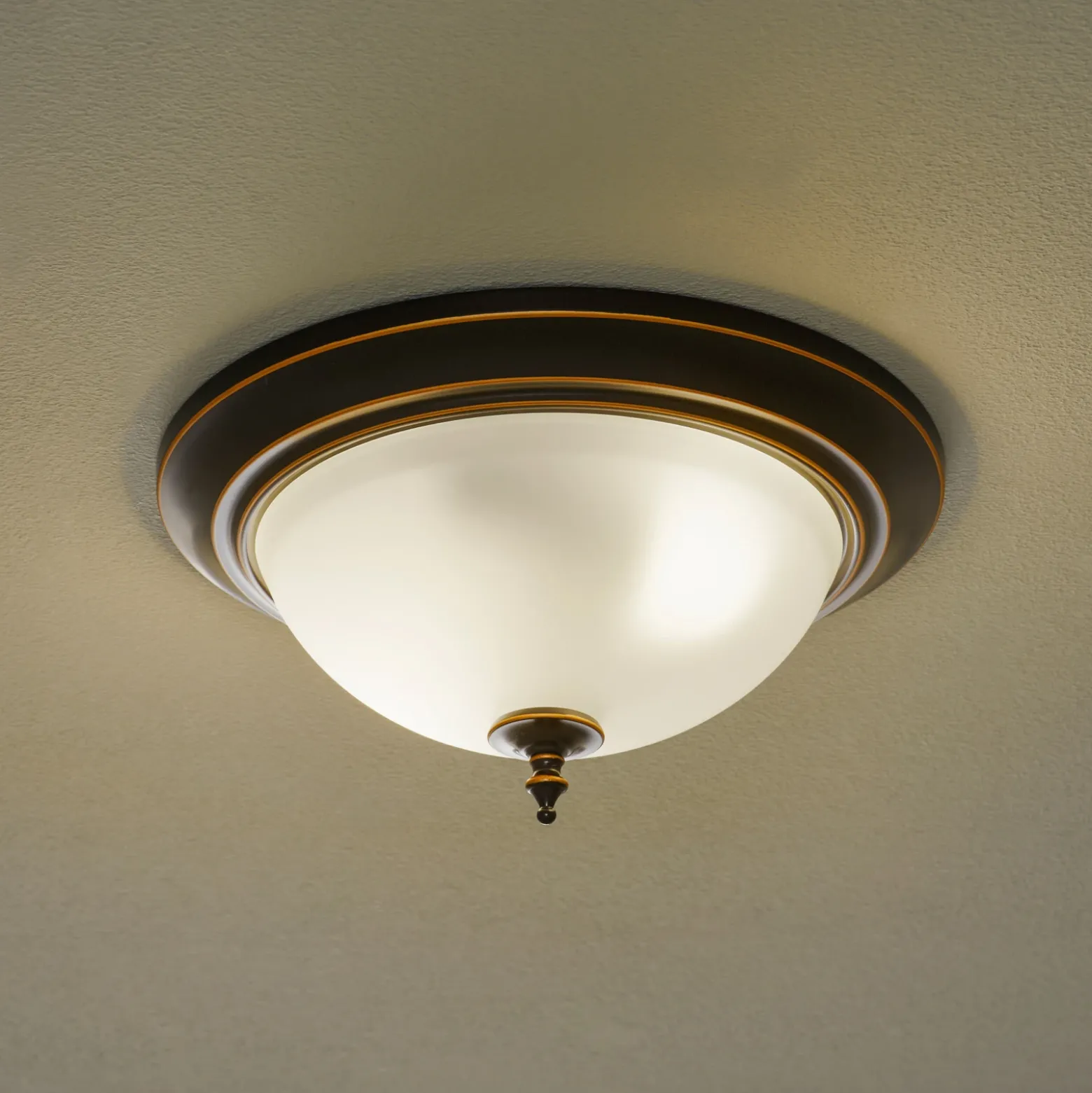 Plafón Westinghouse Harwell, color bronce
