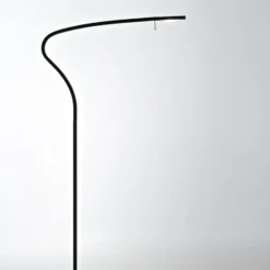 Prandina Paraph F3 dim lámpara de pie LED negro