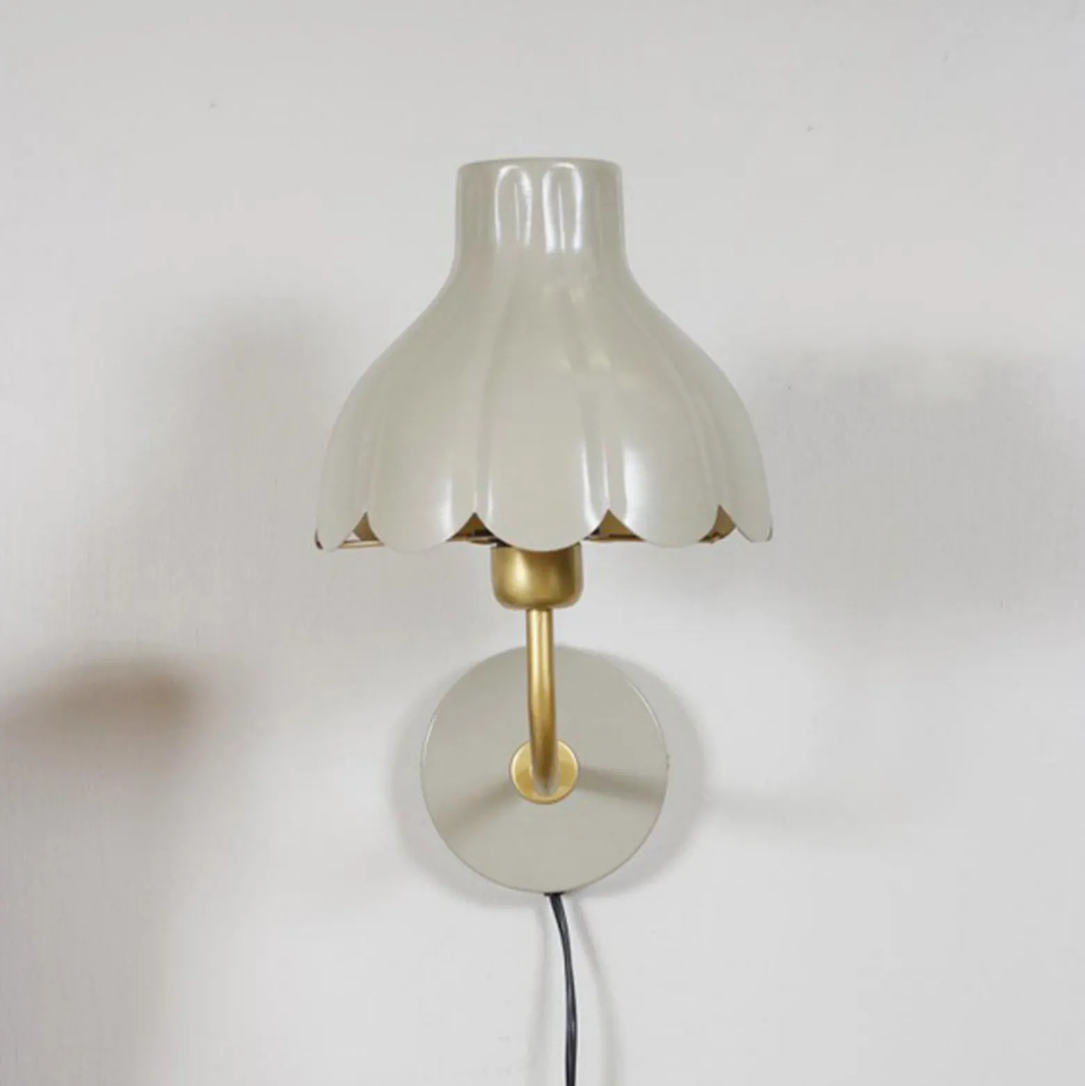 PR Home Aplique de pared Wells, beige/dorado, 21 cm, metal