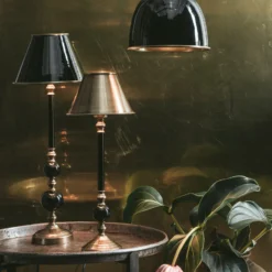 PR Home Lámpara de mesa Abbey Classic, latón antiguo, 49 cm, metal