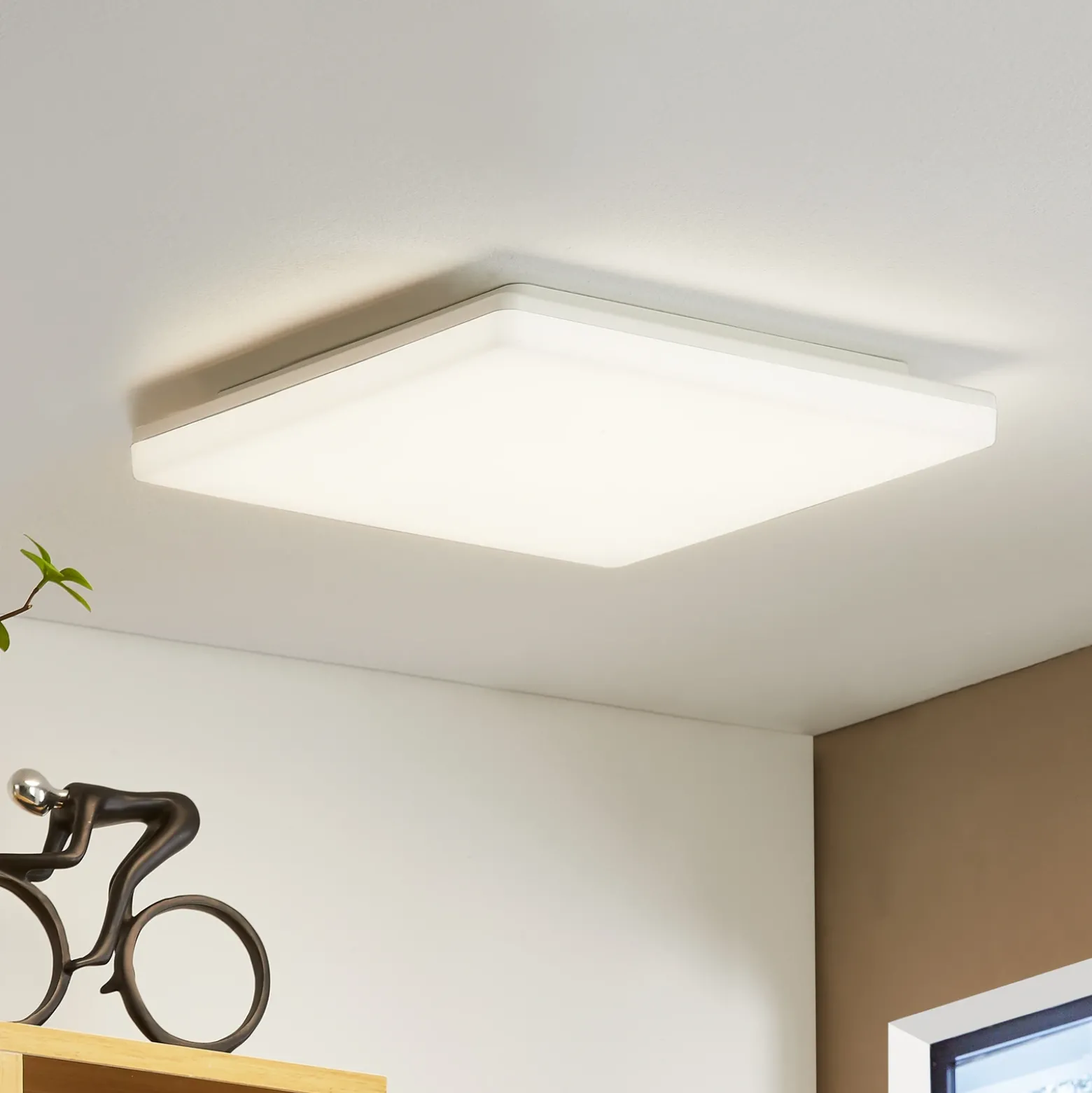Prios Artin plafón LED, angular, 33 cm