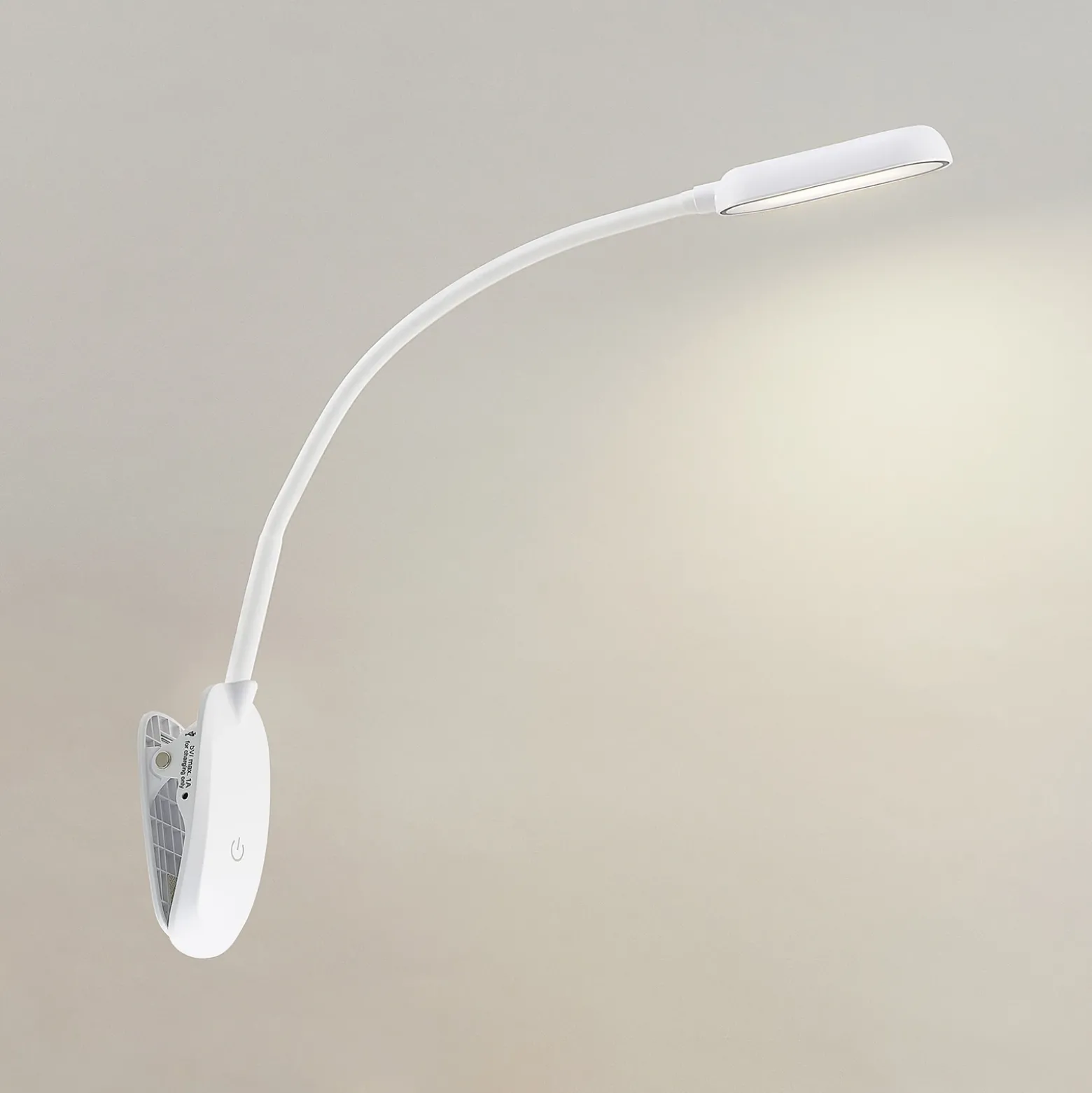 Prios lámpara de pinza LED Najari, altura 51 cm, blanco, batería recargable, USB