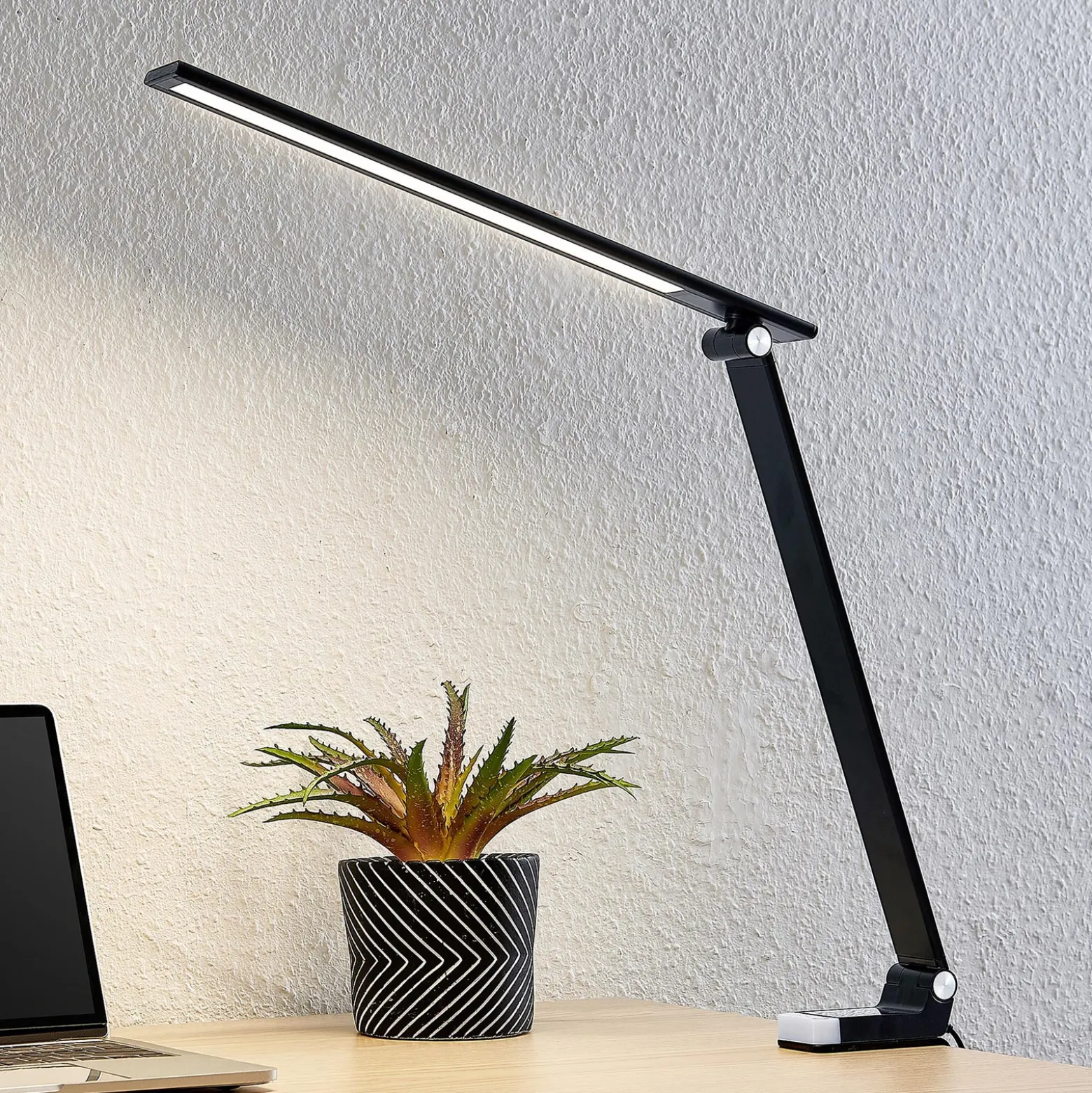 Prios Tamarin lámpara de mesa LED, atenuable negro