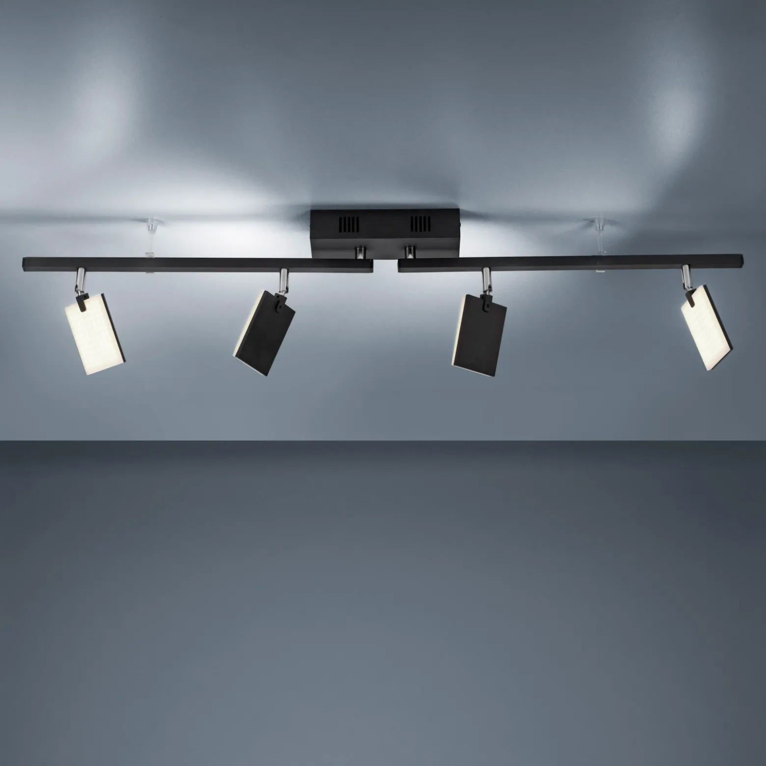 PURE Mira plafón 4 luces control remoto CCT negro
