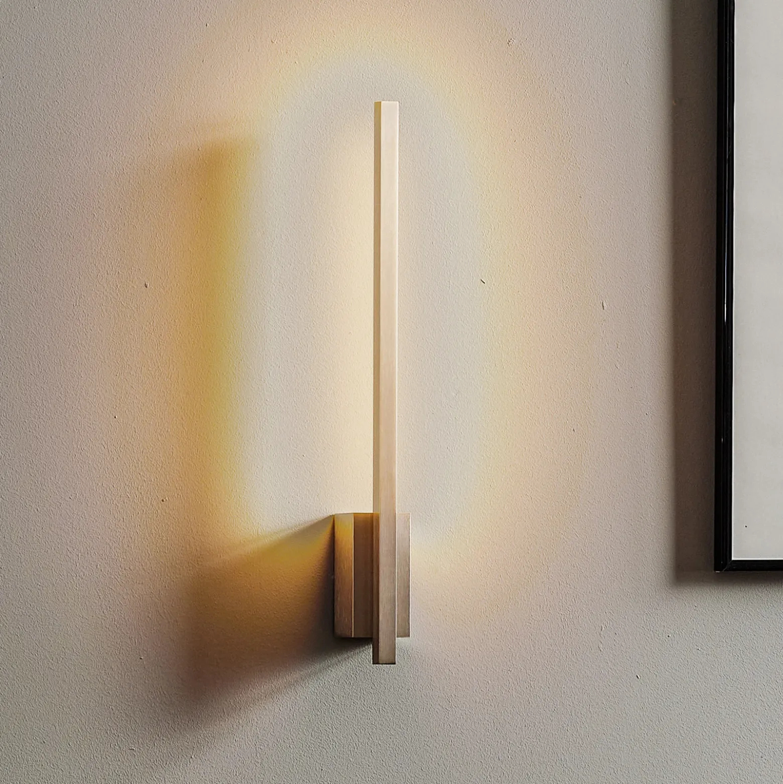 Quitani aplique de pared LED Tolu, vertical, níquel, altura 45 cm