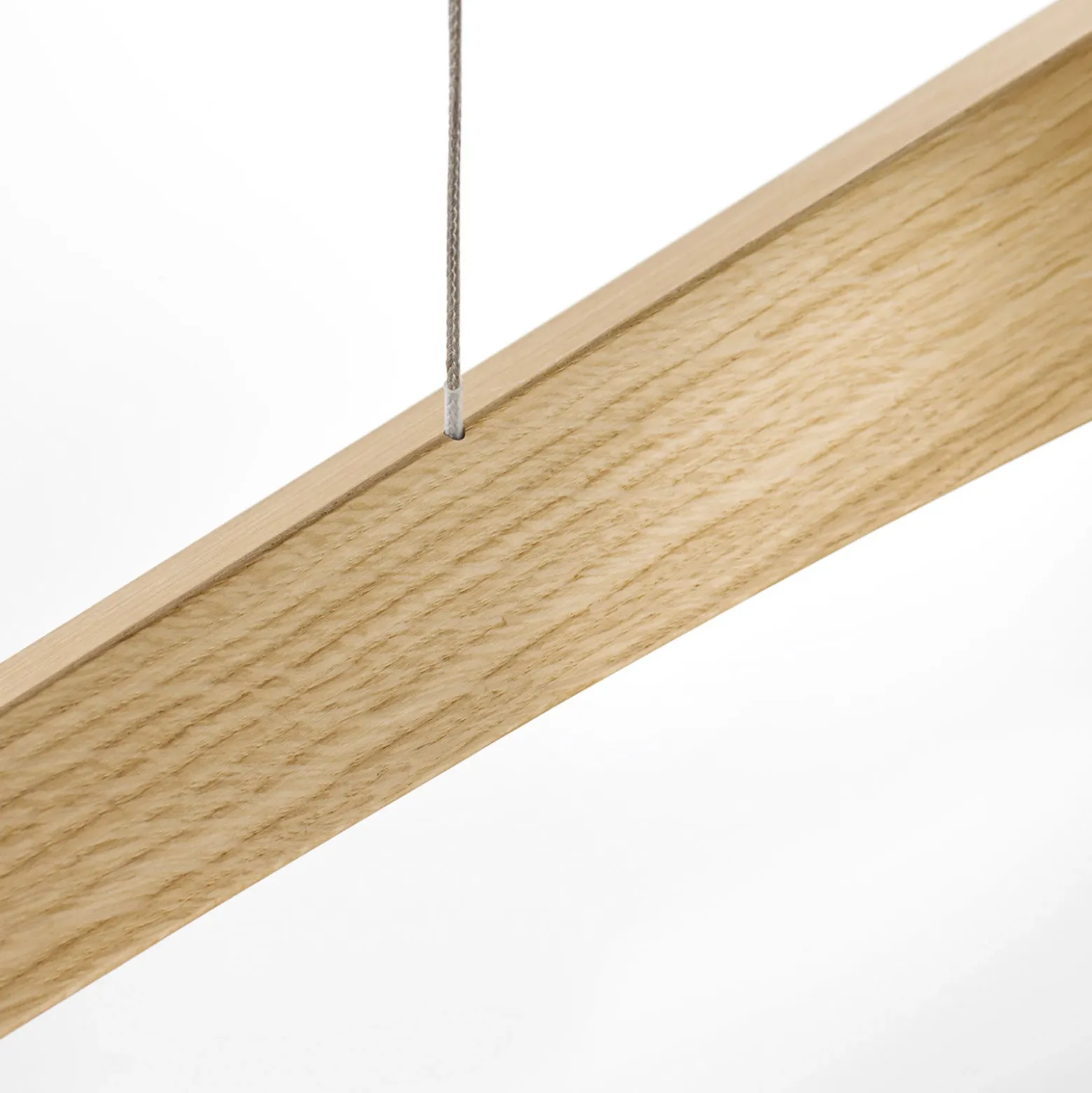 Quitani lámpara colgante LED Hiba, roble natural, longitud 118 cm