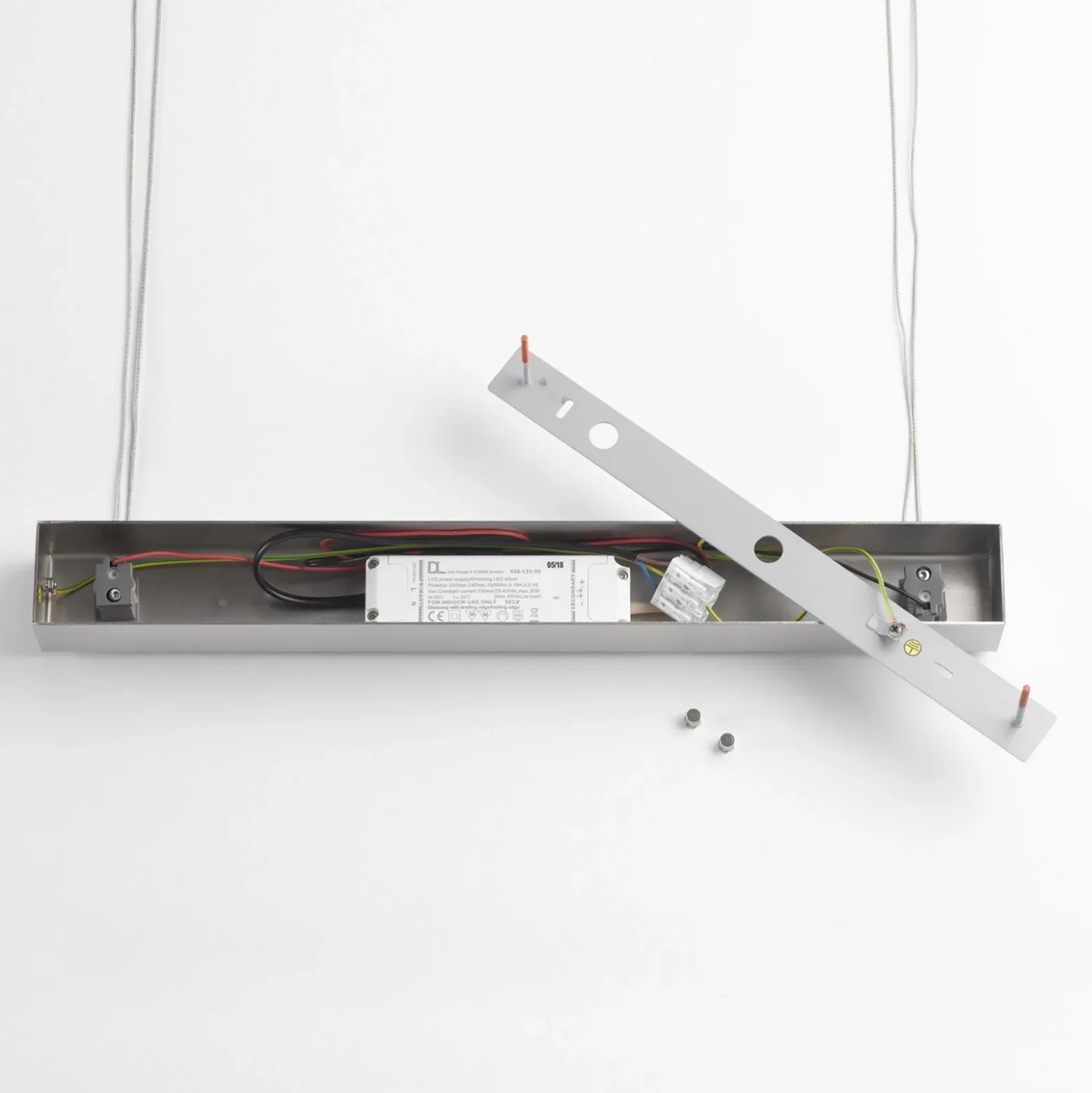 Quitani lámpara colgante LED Hiba, roble natural, longitud 118 cm