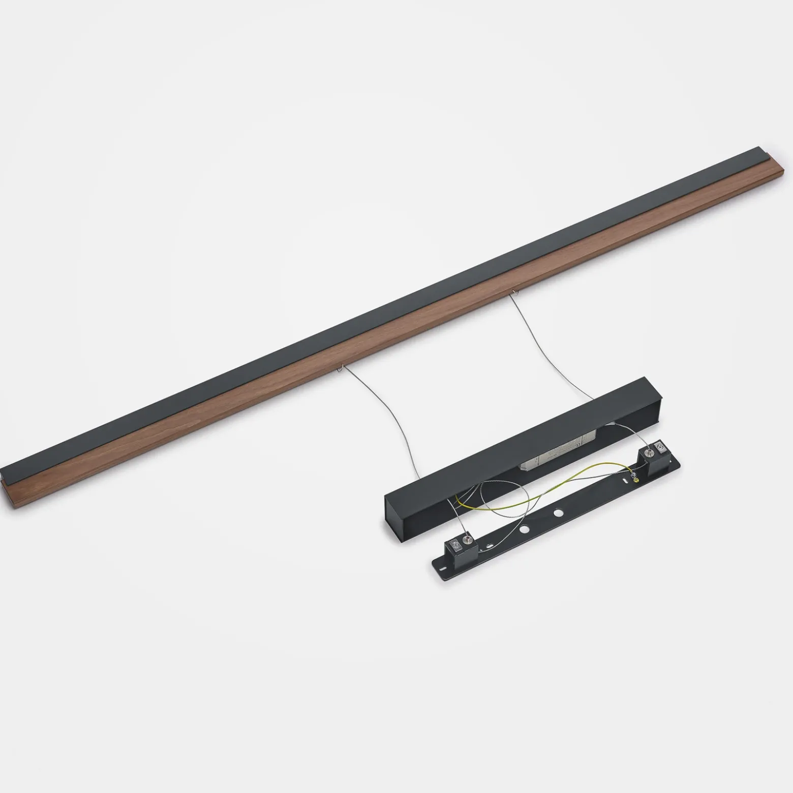 Quitani Lámpara colgante LED Keijo, negro/nuez, longitud 143 cm