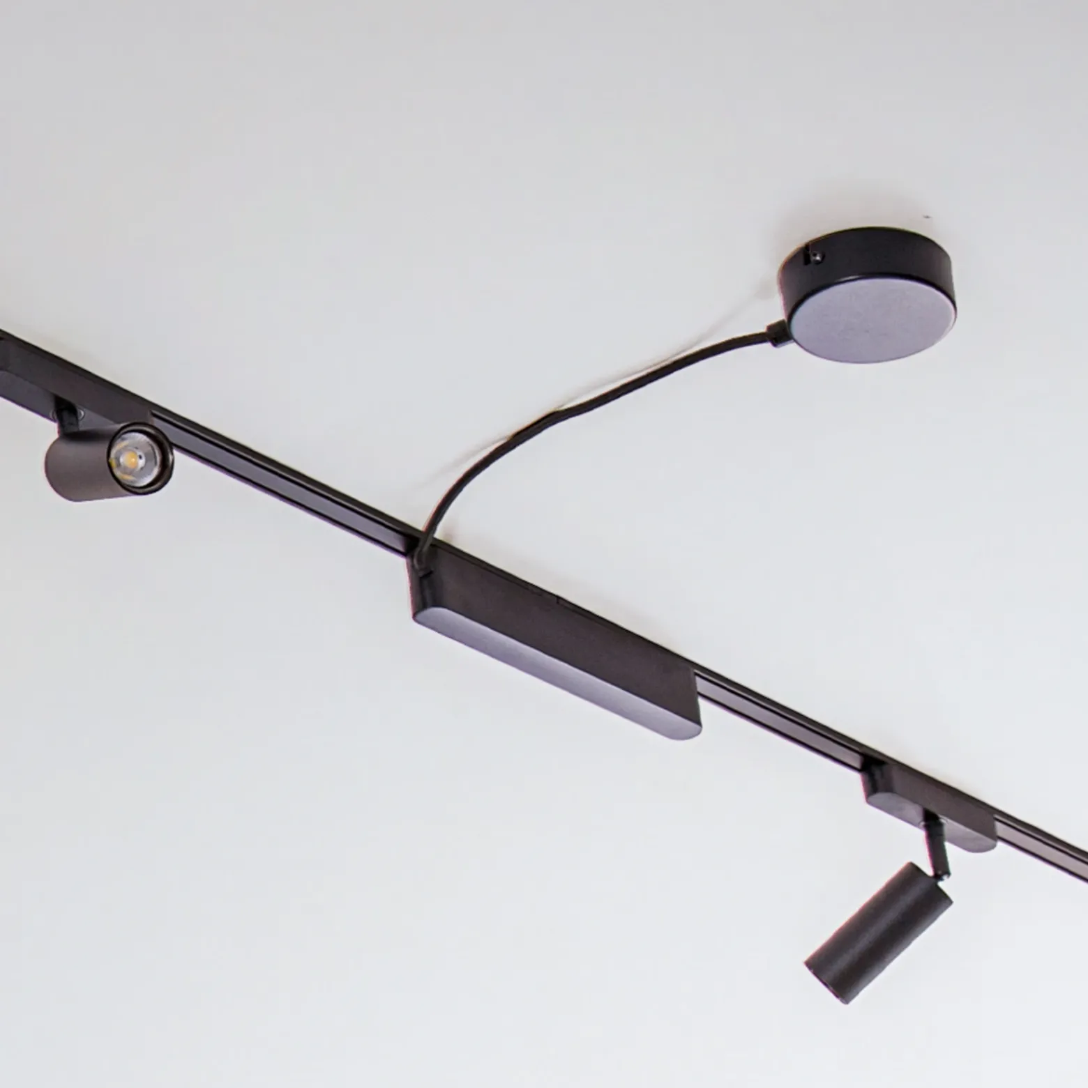 Sistema de riel 48 V Lumaro focos 16-flg. negro Ø4cm atenuable