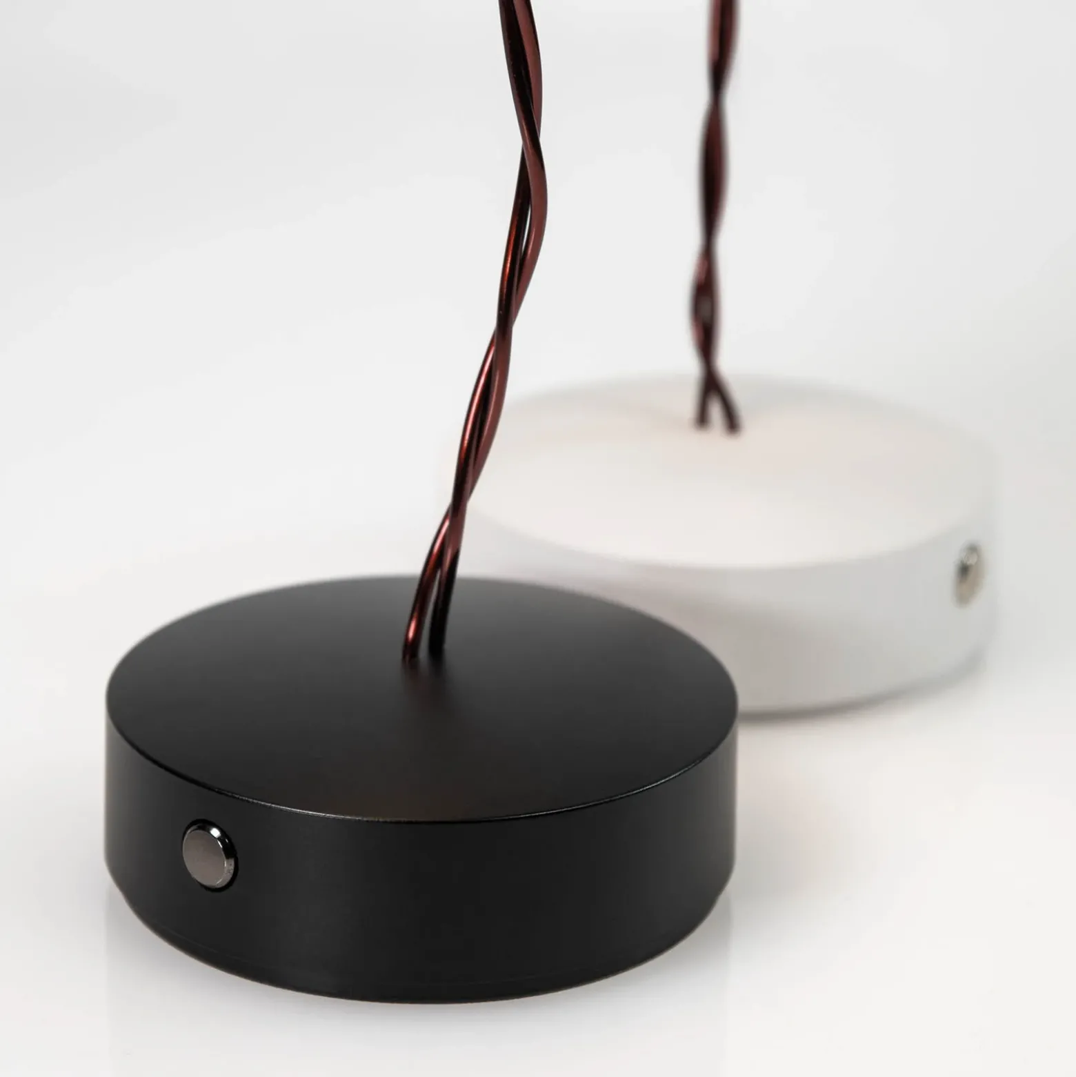 Slamp LaFleur Lámpara de mesa LED, batería recargable, terciopelo