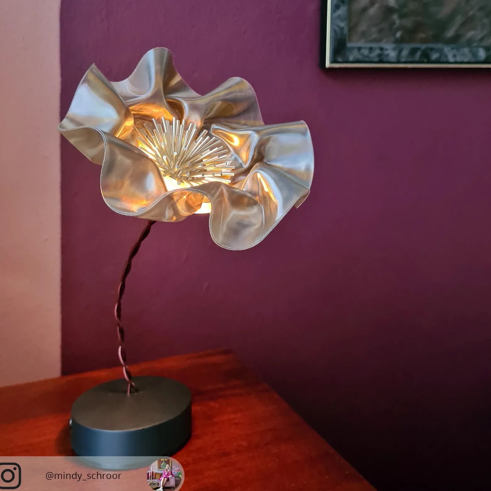 Slamp LaFleur Lámpara de mesa LED, batería recargable, terciopelo