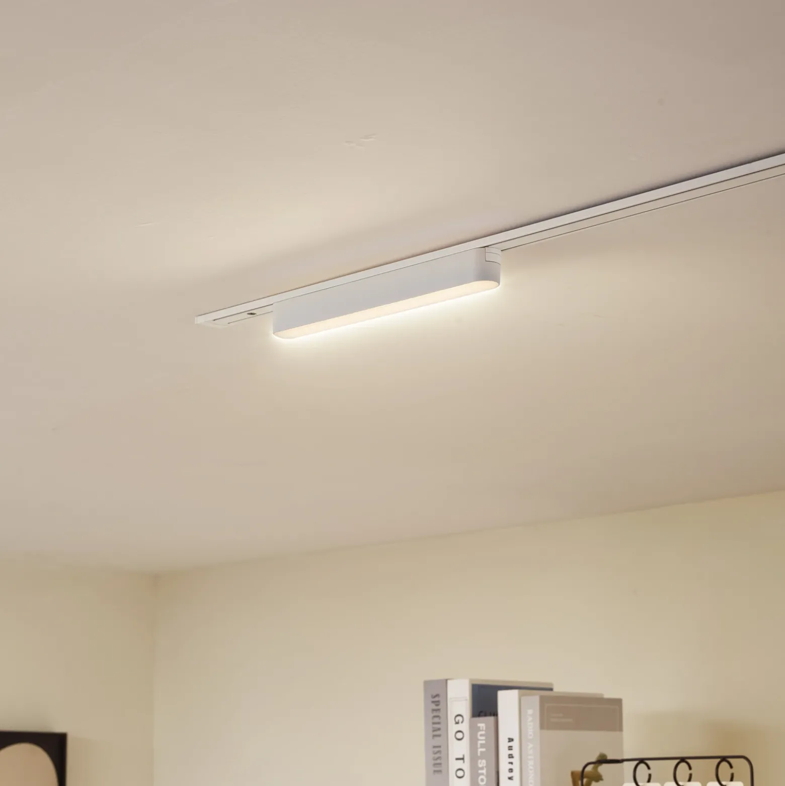 Tira LED Lindby 48 V Lumaro, blanca, 10 W, plástico, atenuable