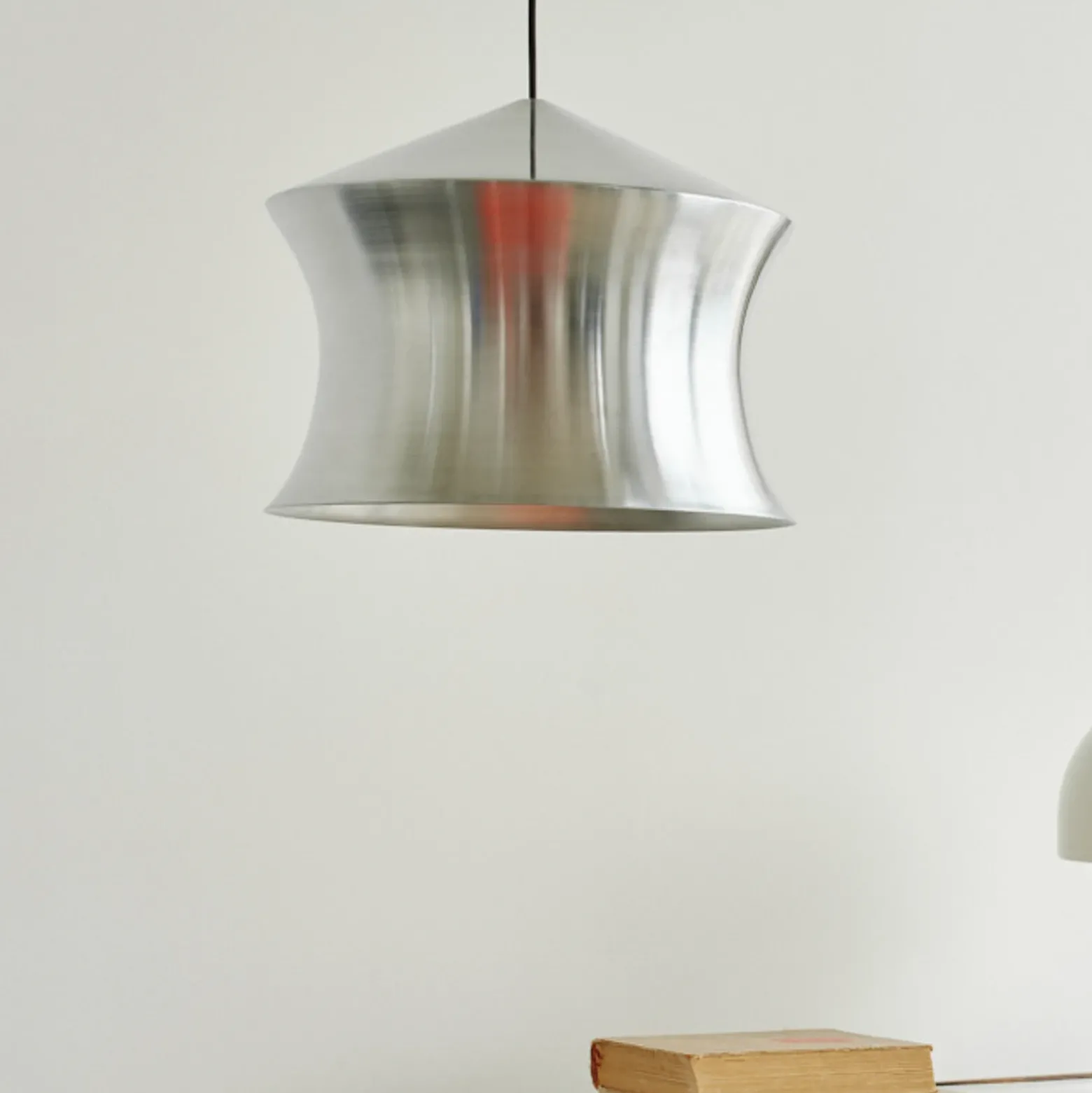 Tom Dixon Lámpara colgante LED Beat Waist Unbeaten color aluminio