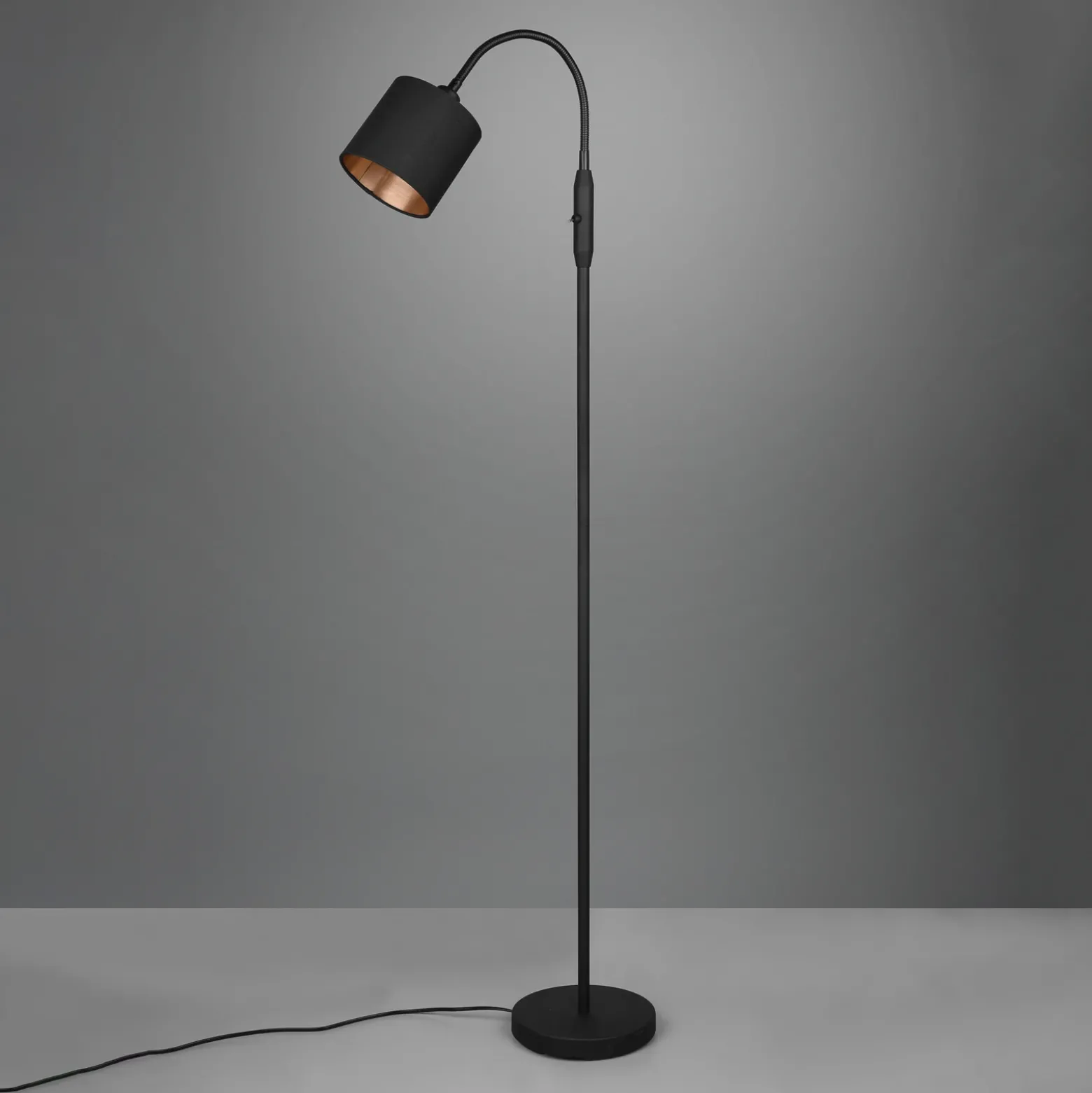 Tommy lámpara de pie, negro/oro, altura 130 cm, metal/tejido