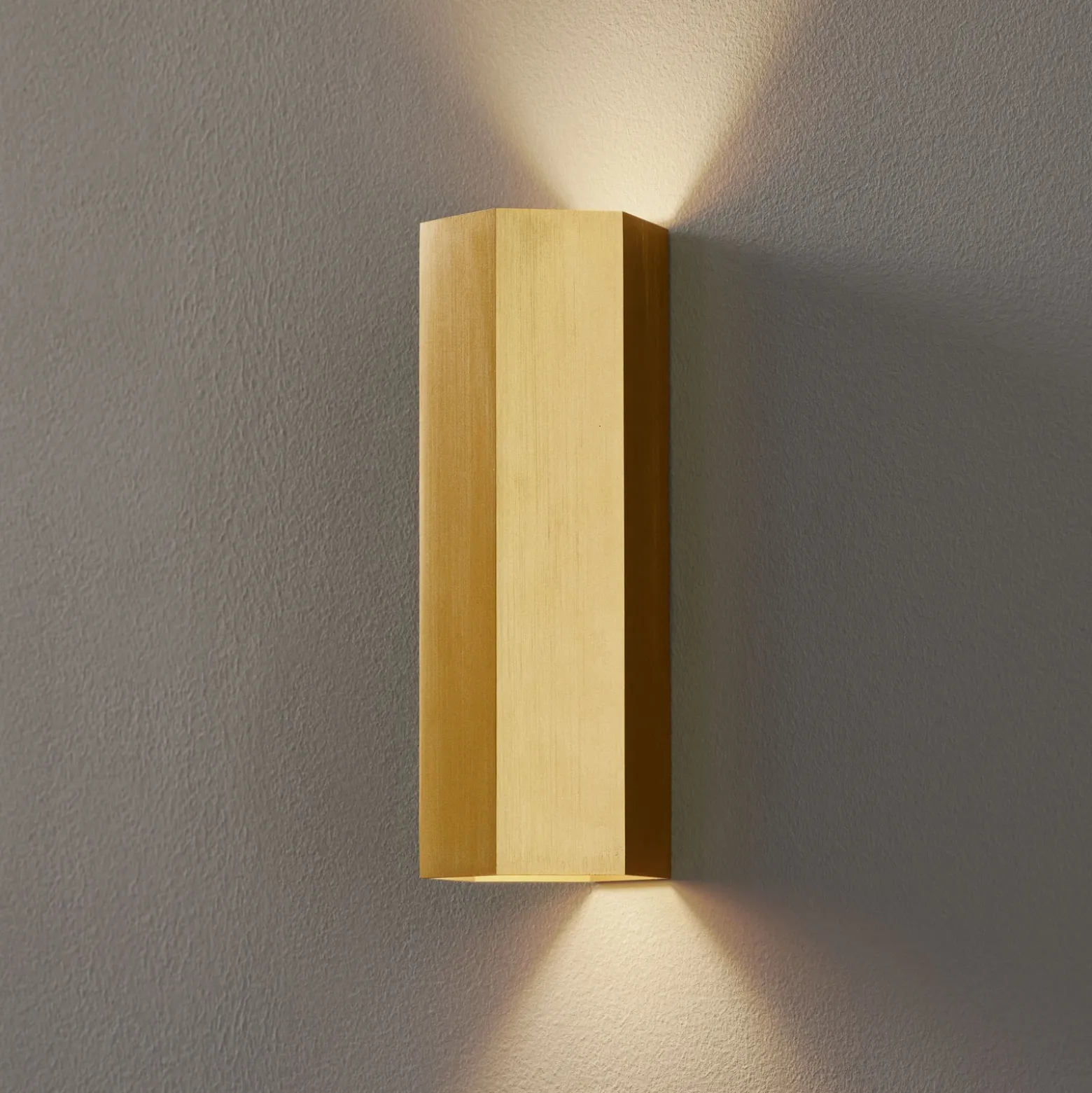 WEVER & DUCRÉ Hexo mini 2.0 aplique de pared 20cm oro